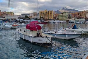 Gozzo vetroresina entrobordo 40 cv senza patente