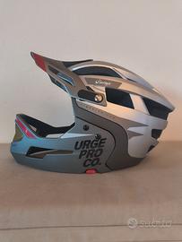 Casco MTB integrale con mentoniera removibile