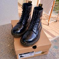 Dr. Martens Classic
