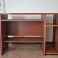 scrivania porta pc