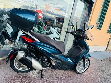 PIAGGIO Beverly 300 i.e. HPE TUTTO INCLUSO ANCHE