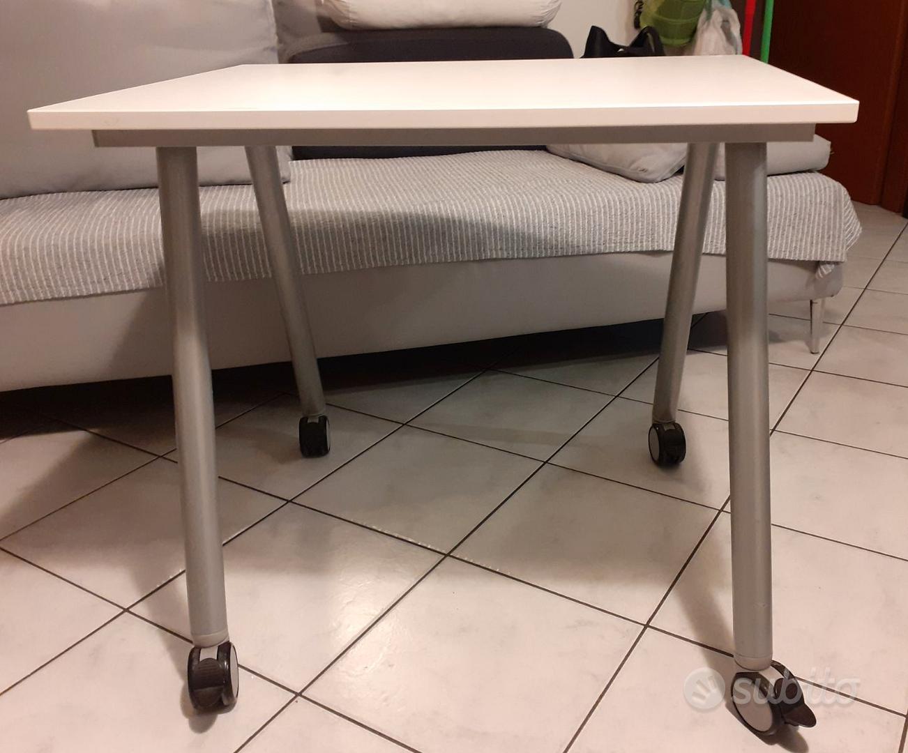 Tavoli Tavolini Con Rotelle Ikea Tavolino Servitore Tavolino Da