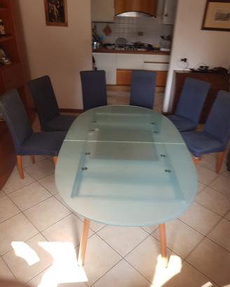 tavolo da pranzo in vetro 