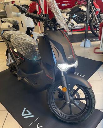 SUPER SOCO CPX Red 4kw + 140km di autonomia e 90