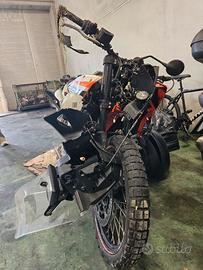 KTM 890  adv standard anno 2024 Incidentata