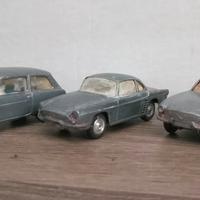 Lotto 3 auto SPOT ON  AUSTIN A40 + 2 CORGI TOYS