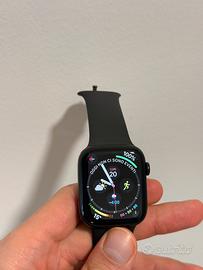 Apple Watch 8 45mm GPS + Cellular