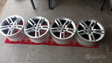 Cerchi audi originali da 18 pollici in lega