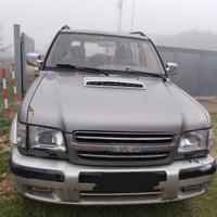 Isuzu trooper