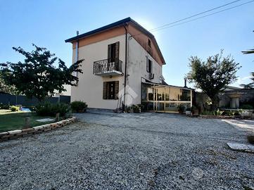 CASA SEMINDIPENDENTE A RUBANO
