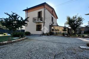 CASA SEMINDIPENDENTE A RUBANO