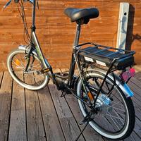 BICICLETTA ELETTRICA PIEGHEVOLE ULTRA LEGGERA 