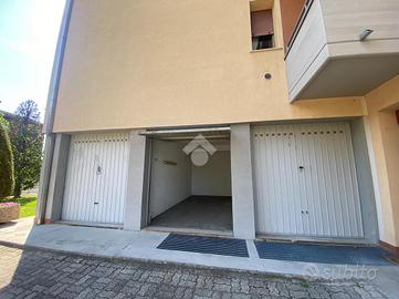 AUTORIMESSA A REGGIO NELL'EMILIA