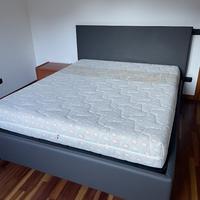 Letto matrimoniale con contenitore e materasso
