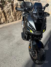 X-adv 750