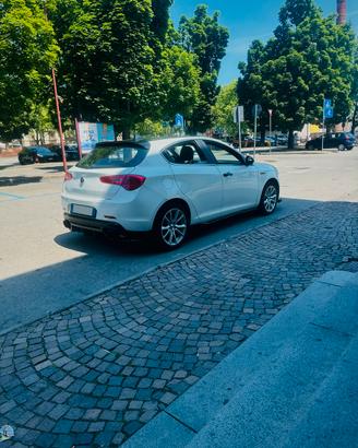 Cerchi Alfa Romeo Giulietta R17 5x110 ET40