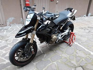 Ducati Hypermoyard 1100S