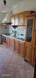 Cucina in legno rovere 