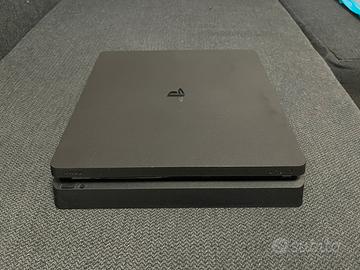 PS4 Slim 500GB + 5 GIOCHI - PRONTA ALL’USO