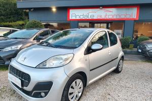 Peugeot 107 1.0 68CV 5p. CAMBIO AUTOMATICO SOLO 79