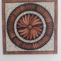 Quadro etnico in legno