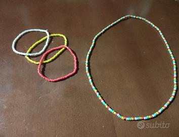 bracciali e collana 