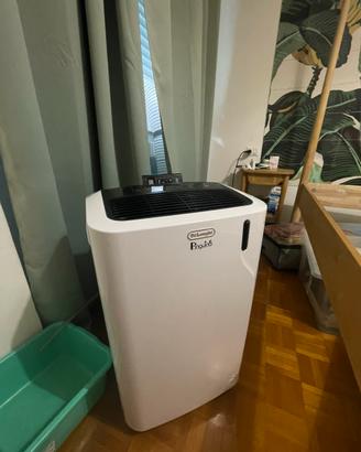 Pinguino De Longhi EM93 10500btu