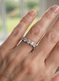 Anello Riviere in Argento  con Moissanite 1,5 CT