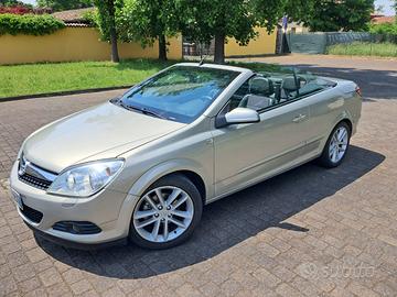 Opel Astra Twintop 1.6 Cosmo NEOPATENTATI
