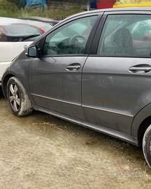 PORTIERA ANTERIORE SINISTRA MERCEDES Classe A W169