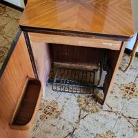 Mobile macchina da cucire Necchi mod 76