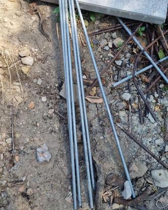 Paletti tondi Acciao Zincato ø16 x 1