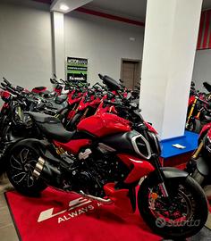 Ducati Diavel V4 2026 KM 800 NUOVA