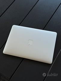 Apple macbook air A1466