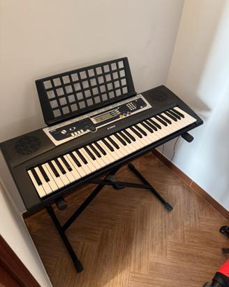 Pianola Yamaha YPT-240 + supporto e leggio