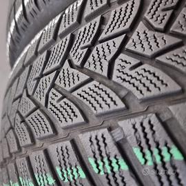 4 Pneumatici 215/60 R16 Dunlop Winter Sport 5