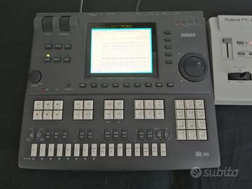 Sequencer Yamaha QY700