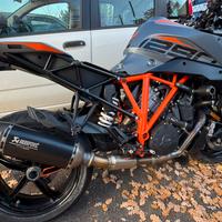 KTM 1290 SUPER DUKE GT 2023
