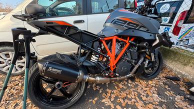 KTM 1290 SUPER DUKE GT 2023