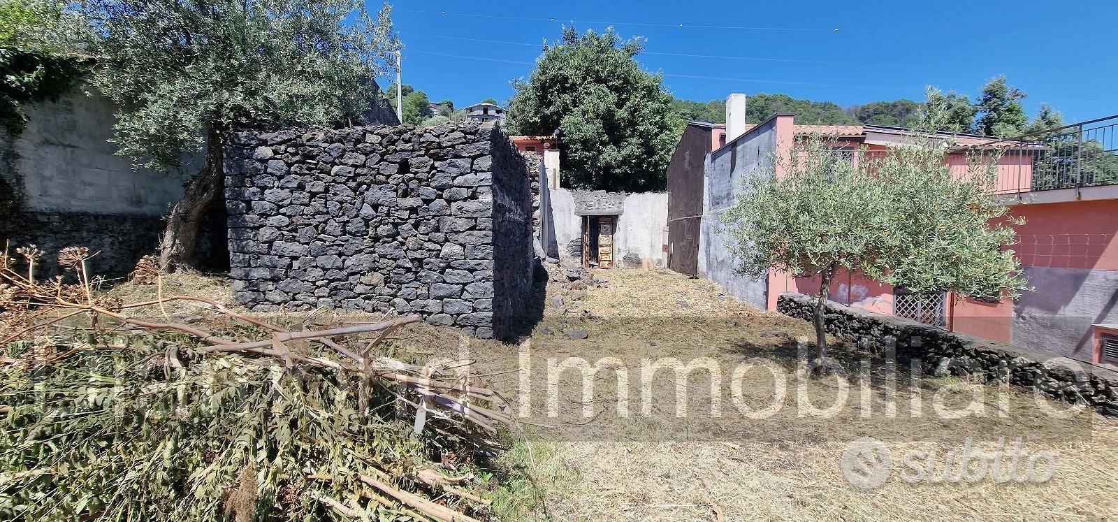 Ruderi con terreno a Presa-Piedimonte Etneo - Vista 4