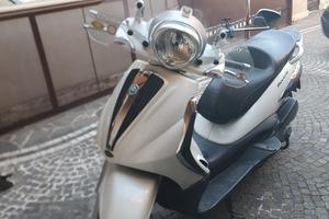 Beverly 300 i.e
