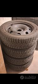 4 ruote lamellari NOKIAN 195/55 R16 su cerchi acc.