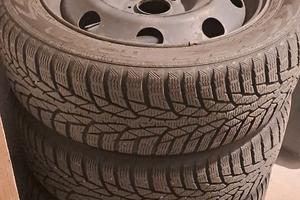 4 ruote lamellari NOKIAN 195/55 R16 su cerchi acc.