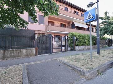 4 LOCALI A REGGIO NELL'EMILIA