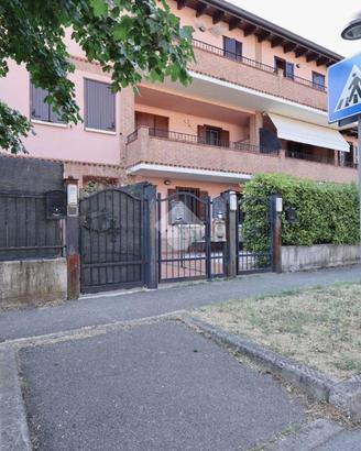 4 LOCALI A REGGIO NELL'EMILIA