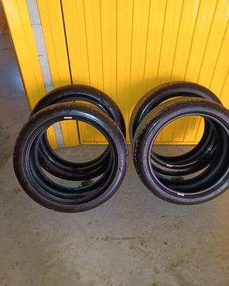 Pneumatici Goodyear 235 45 19 pollici Jeep,Bmw