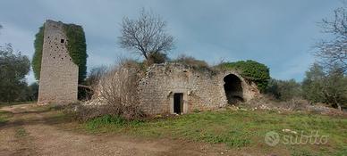 Un pezzo di puglia masseria con torre storica