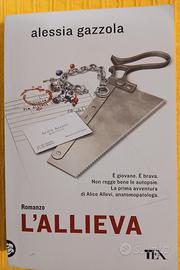 Libro "L'allieva"