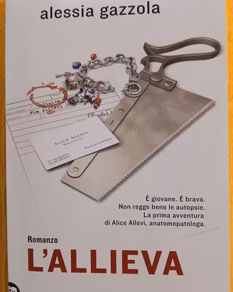 Libro "L'allieva"