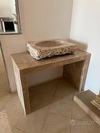 Lavandino in marmo (travertino grezzo)